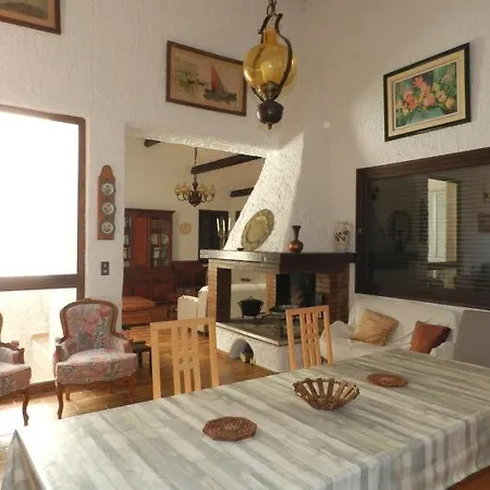 Santa-lucia-di-moriani Sleeps 10 Pool Wifi *