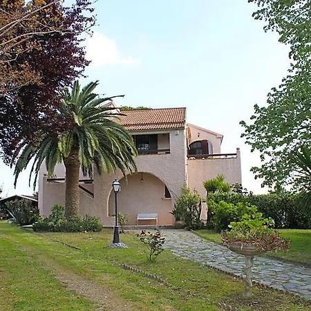 Santa-lucia-di-moriani Sleeps 10 Pool Wifi